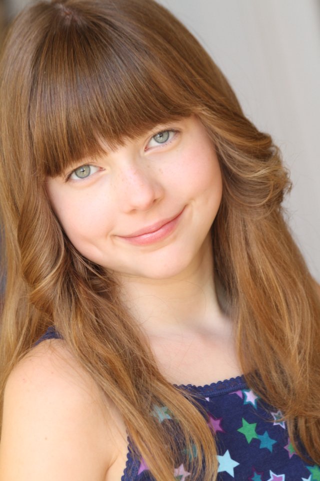 Chelsey Valentine Actress