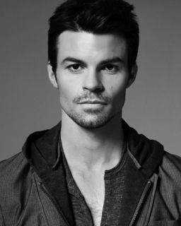 Daniel Gillies
