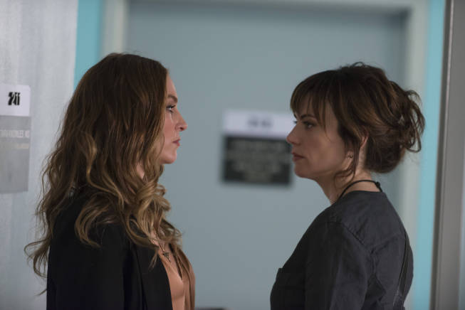 Drea de Matteo (left) as Wendy Teller and Maggie Siff as Tara Knowles - Photo by Prashant Gupta/FX